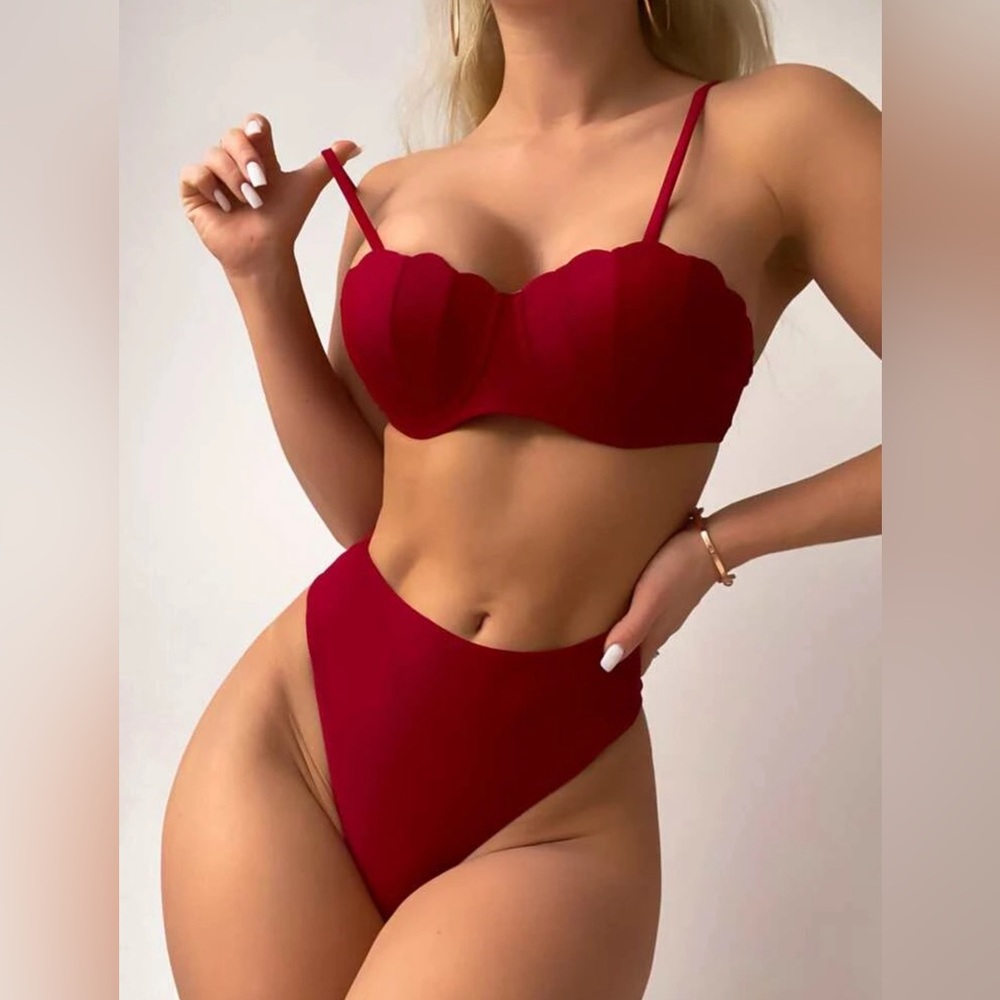 BRAND NEW! Bombshell Red Bikini